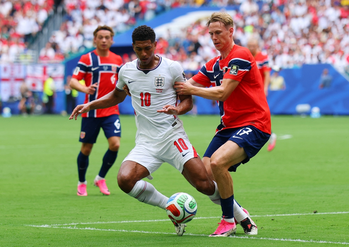 bellingham ruc sang, anh danh bai na uy de vao ban ket world cup 2026 hinh anh 53