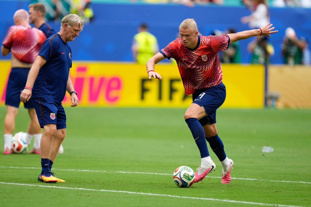 bellingham ruc sang, anh danh bai na uy de vao ban ket world cup 2026 hinh anh 26