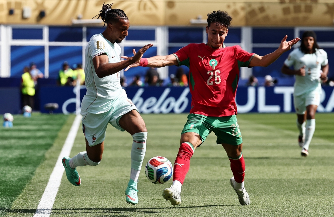 William Saliba defending