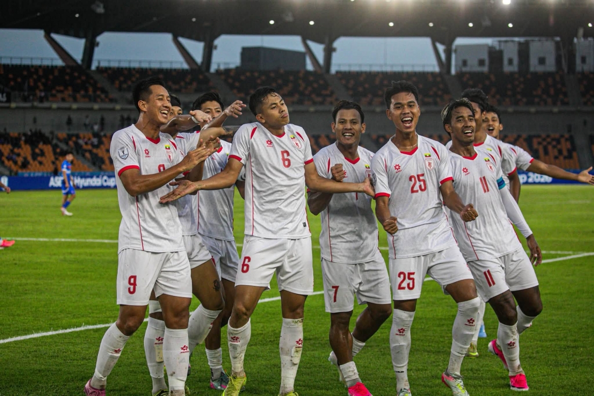 truc tiep philippines 0-2 myanmar asean cup 2026 xa ngang cuu thua hinh anh 6
