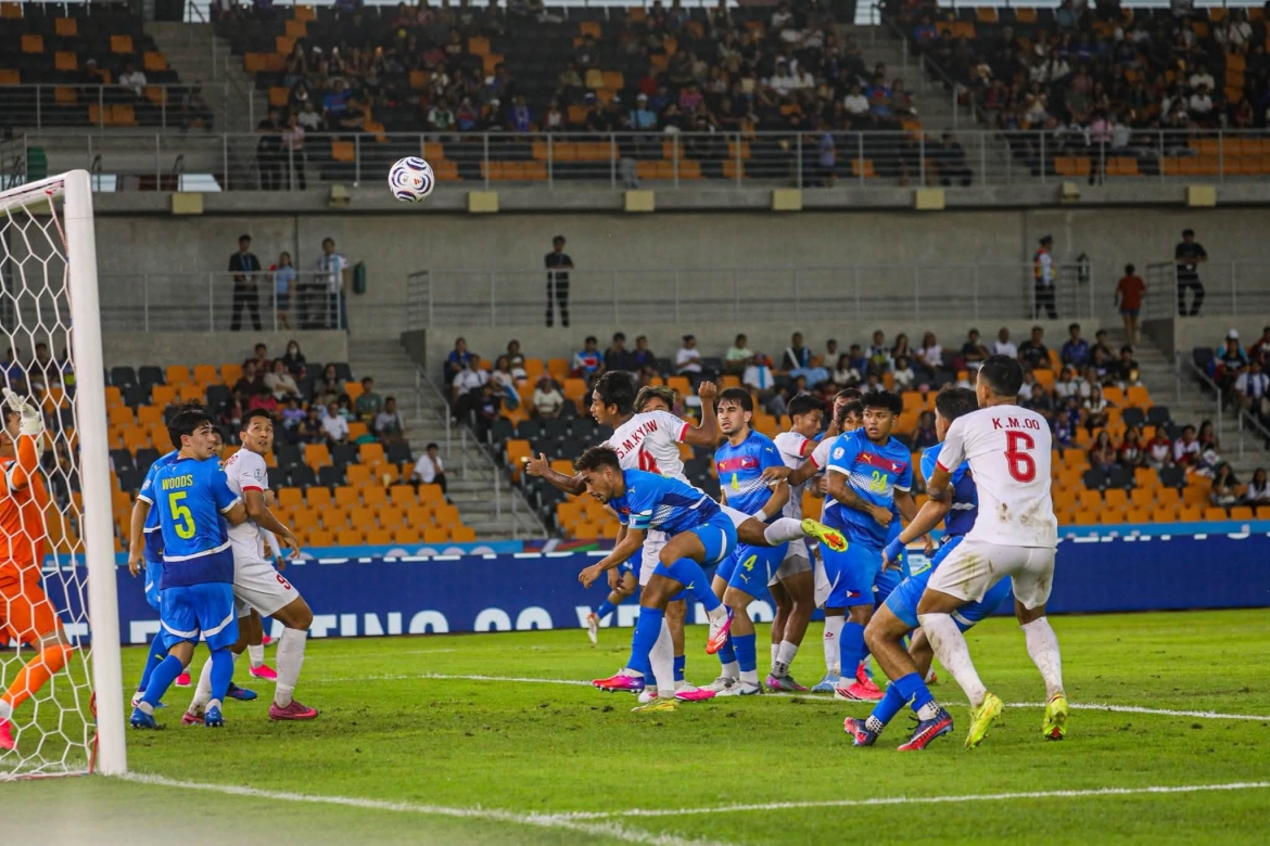 truc tiep philippines 0-2 myanmar asean cup 2026 xa ngang cuu thua hinh anh 3