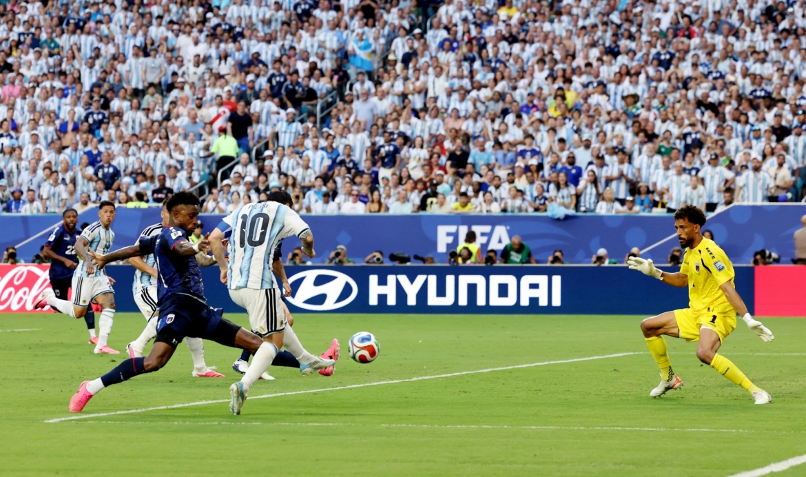 trUc tiEp argentina 1-1 cape verde vong 32 doi world cup 2026 buoc vao hiep phu hinh anh 13
