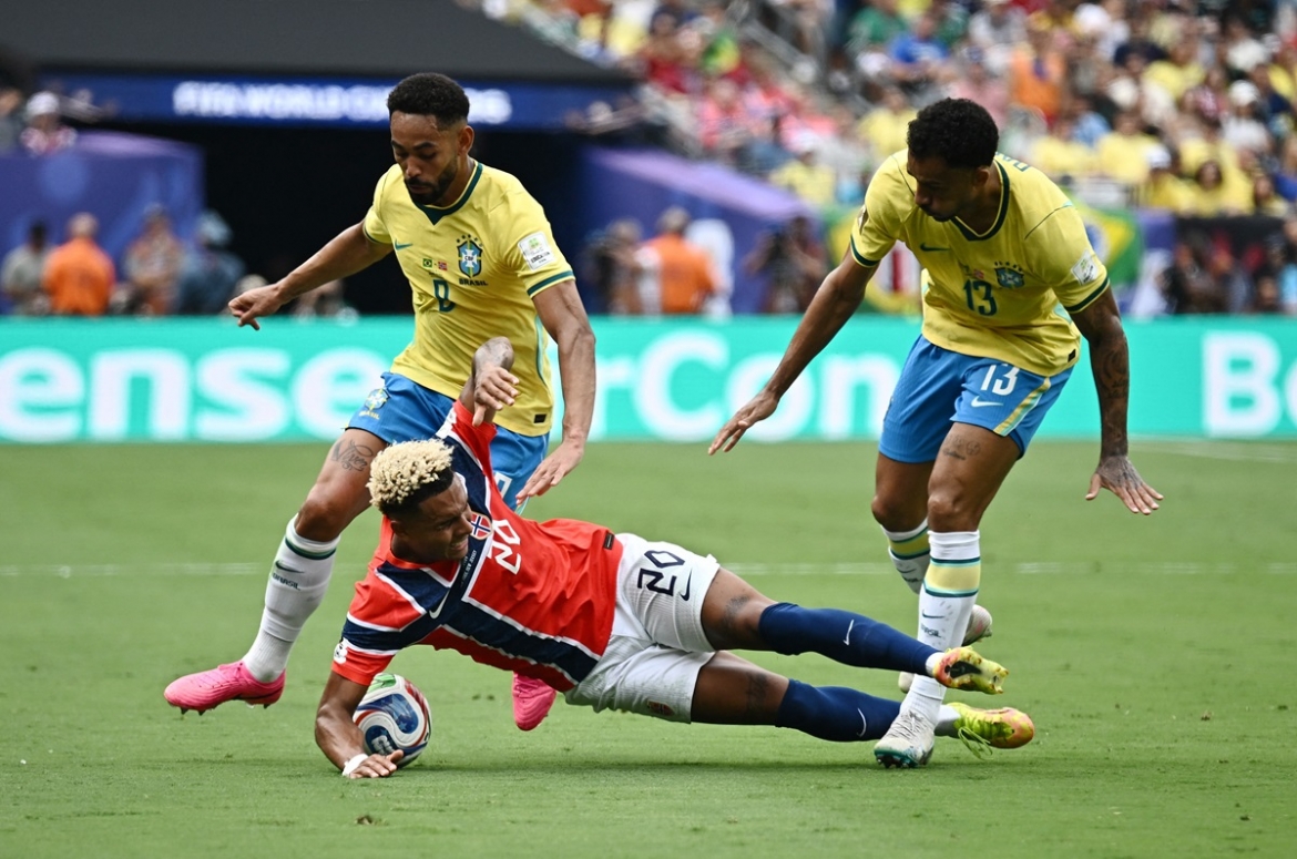 ket qua world cup 2026 hom nay 6 7 na uy thang brazil, vao tu ket nho haaland hinh anh 23