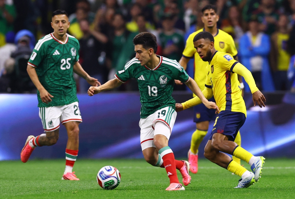 ket qua world cup 2026 hom nay 1 7 mexico thang de ecuador, vao vong 16 doi hinh anh 24