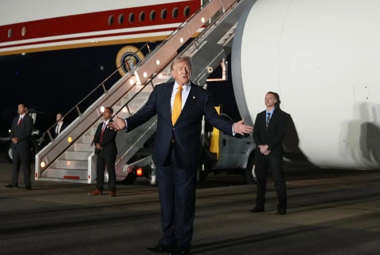 Ông Trump: Iran chủ động đề nghị thỏa thuận sau các đòn tấn công của Mỹ