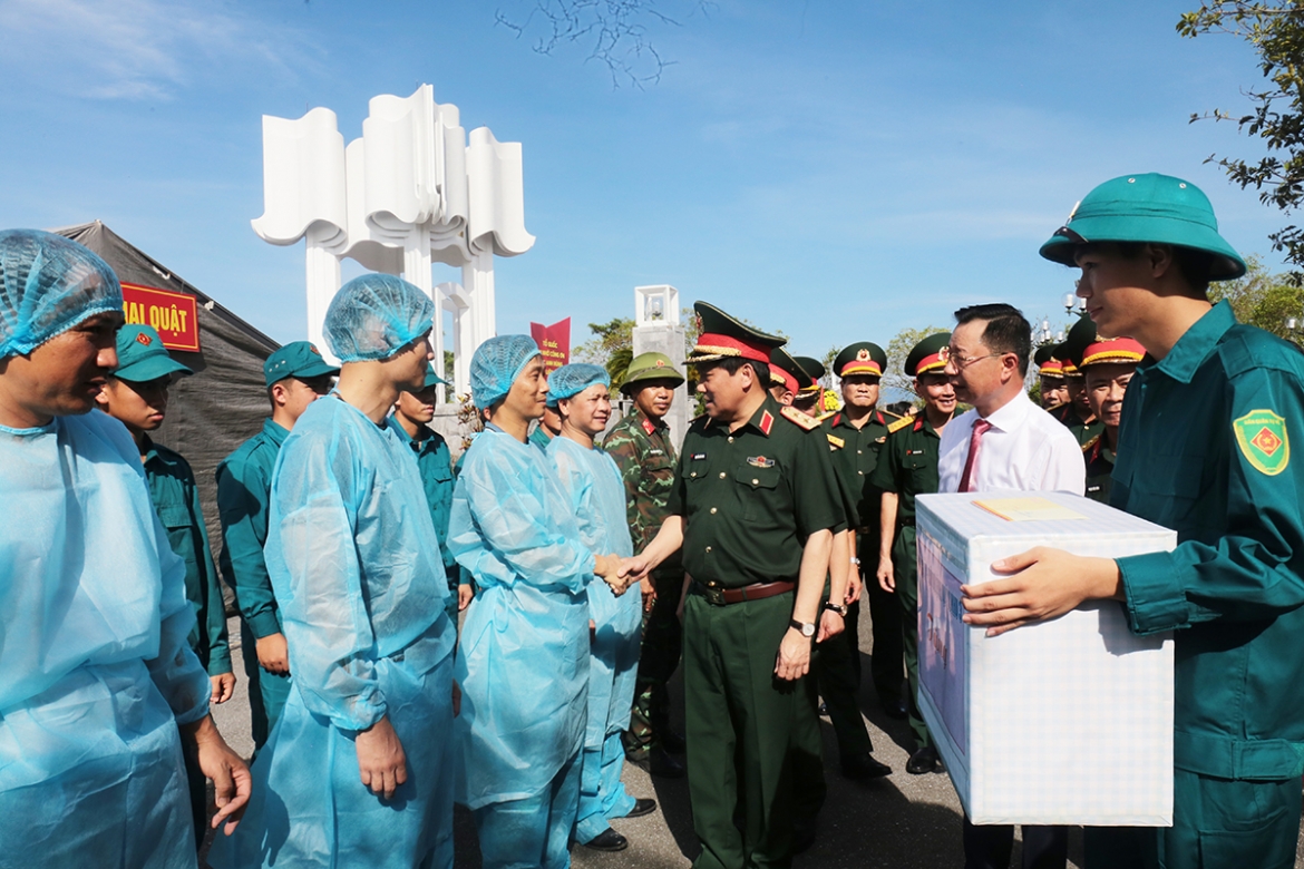 chinh uy quan khu 3 kiem tra chien dich 500 ngay dem tai quang ninh hinh anh 2