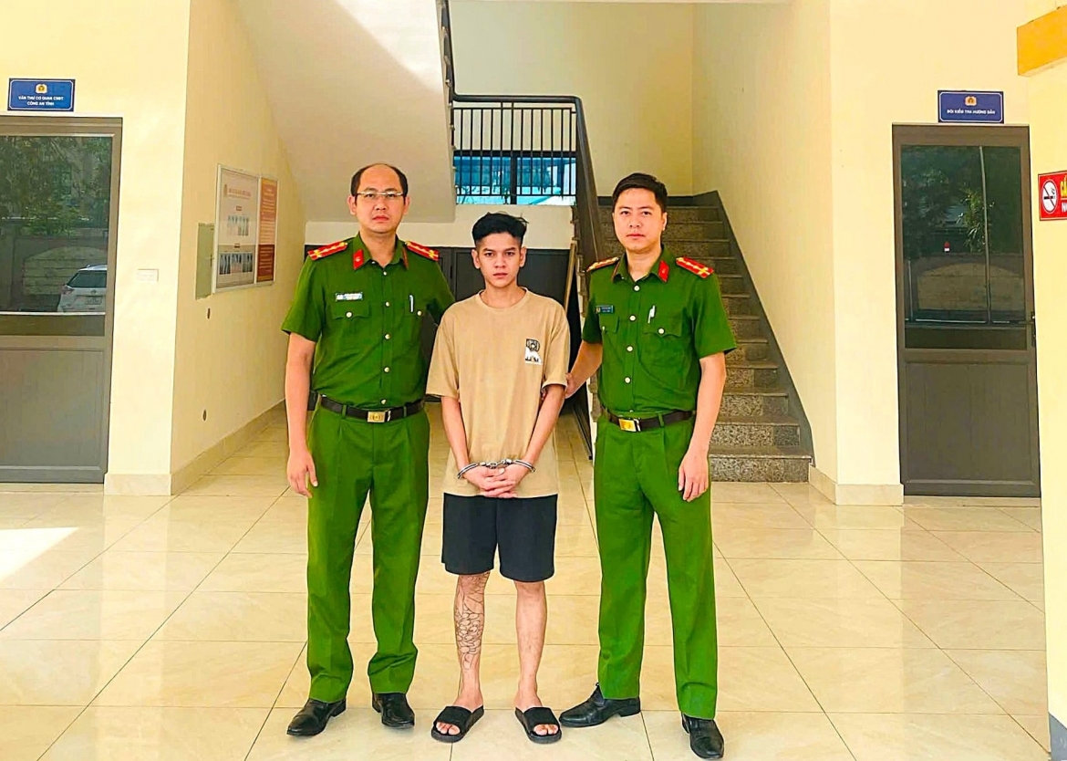 bat doi tuong truy na quoc te sau gan 6 nam lan tron hinh anh 1