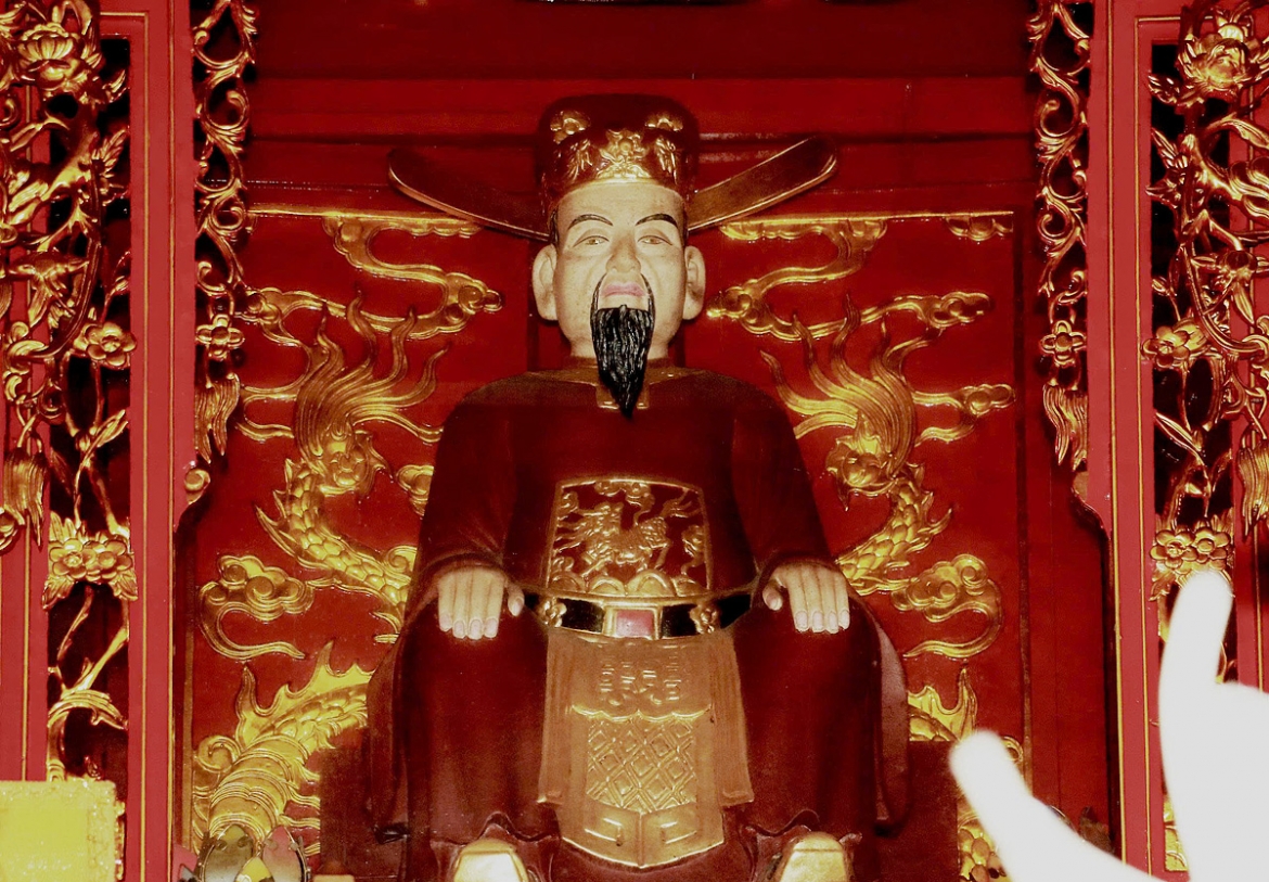 gan 200 tu lieu, hien vat tai trien lam di san cua danh nhan van hoa le quy Don hinh anh 4