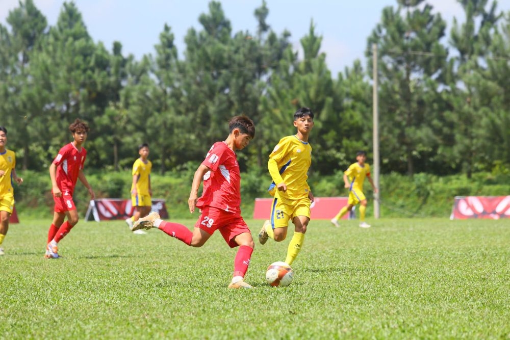 xac dinh 8 doi vao tu ket u17 quoc gia 2026 hinh anh 2