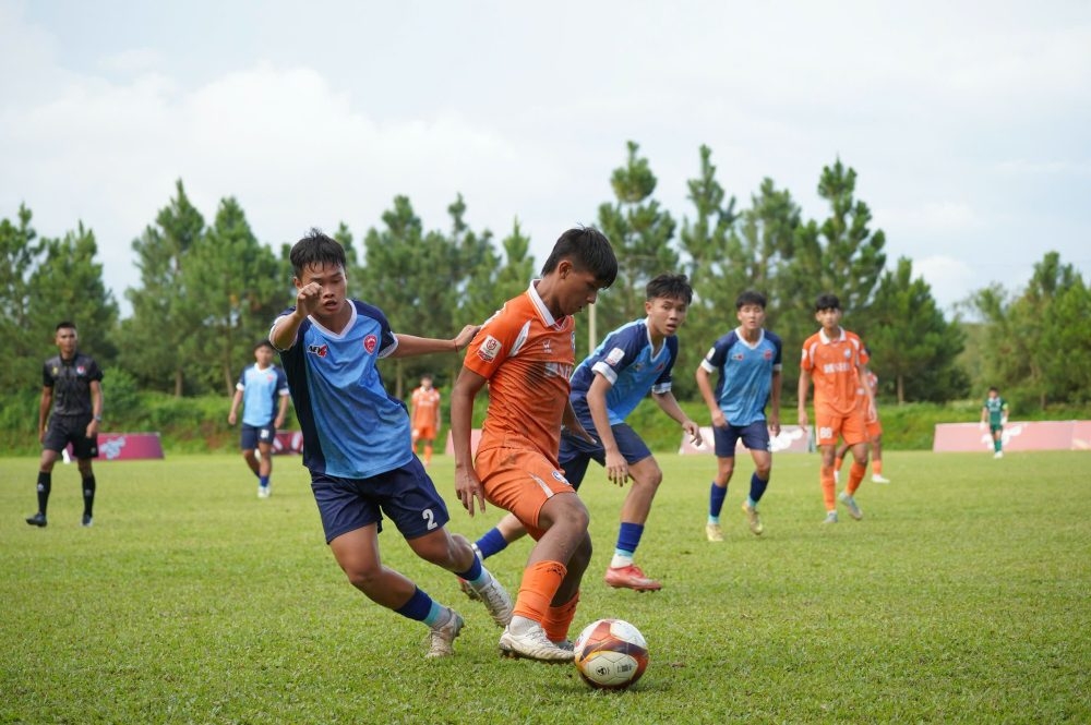 xac dinh 2 doi dau tien vao ban ket u17 quoc gia 2026 hinh anh 1