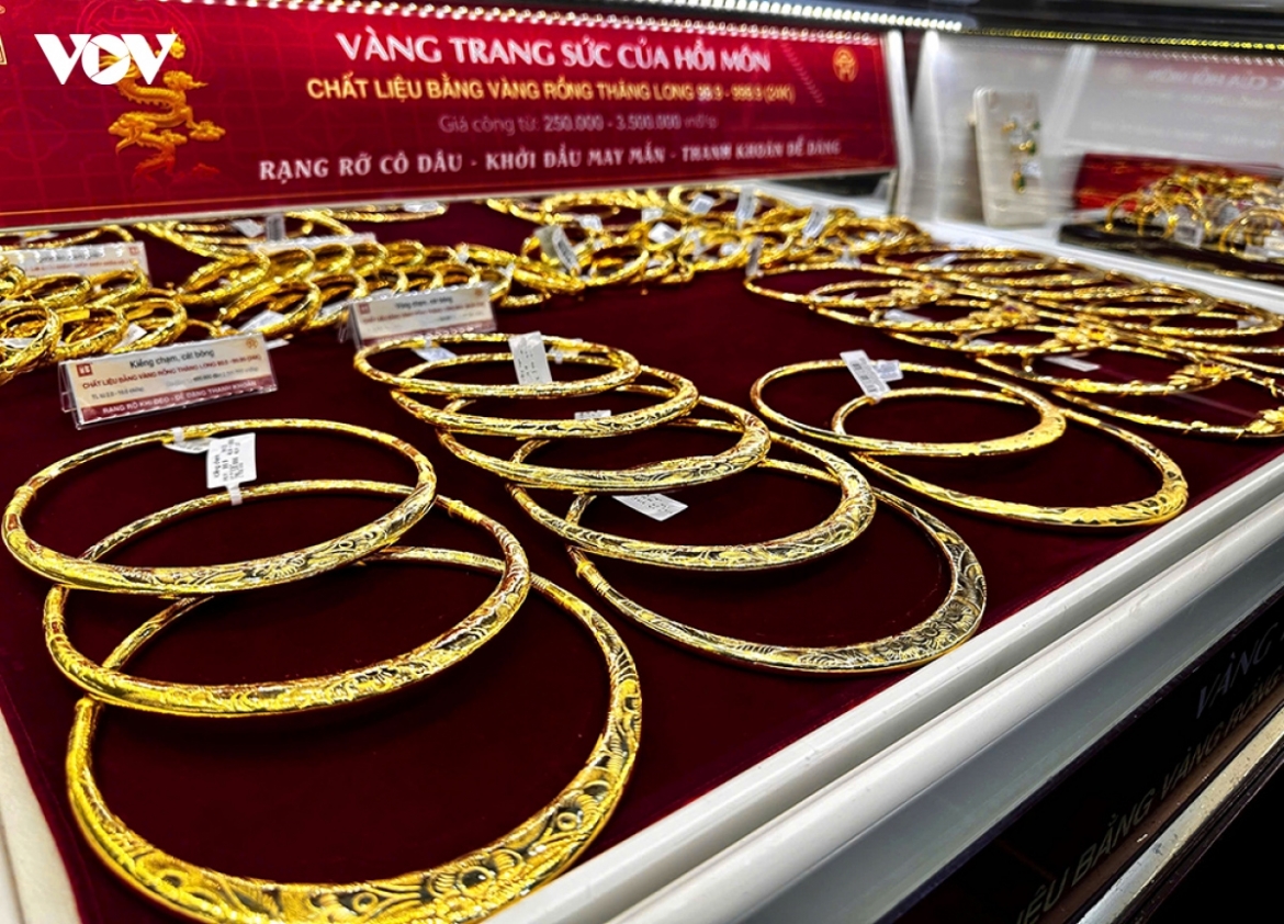 gia vang hom nay 10 7 vang sjc tang nhe, ban ra 149,9 trieu dong luong hinh anh 1