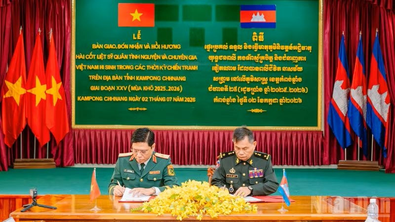 remains of 12 vietnamese fallen soldiers repatriated from cambodia picture 1
