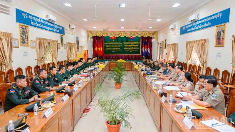 remains of 12 vietnamese fallen soldiers repatriated from cambodia picture 2