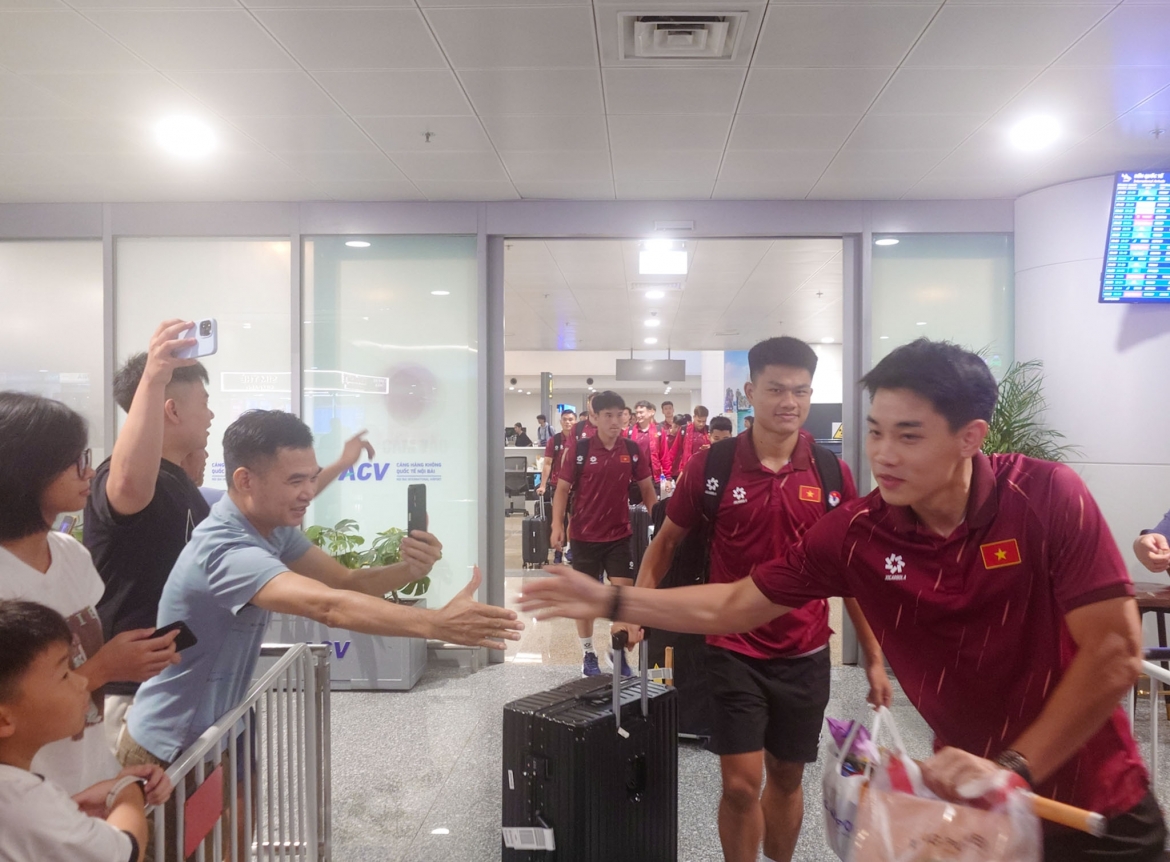 Dt viet nam tro ve ha noi sau tran mo man asean cup, co gan 1 tuan nghi ngoi hinh anh 1