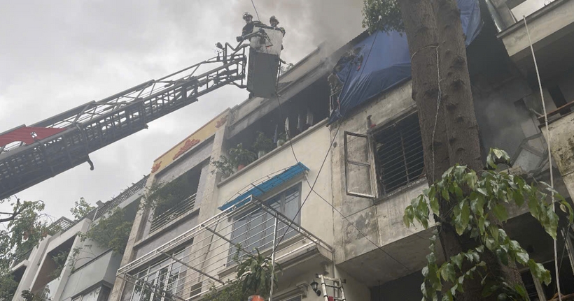 suc khoe thieu nien bong nang trong vu chay o van phu hien ra sao hinh anh 1