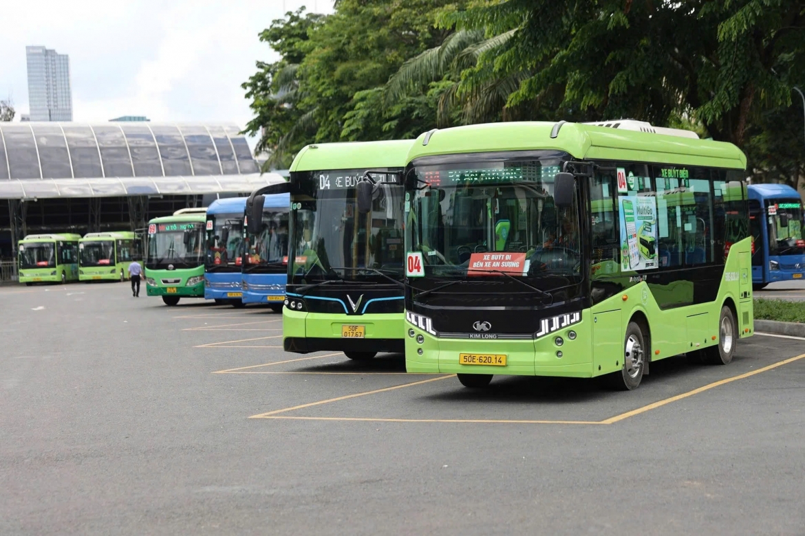 khong chi mien phi ve, tp.hcm nang cap ha tang xe buyt de giu chan hanh khach hinh anh 3