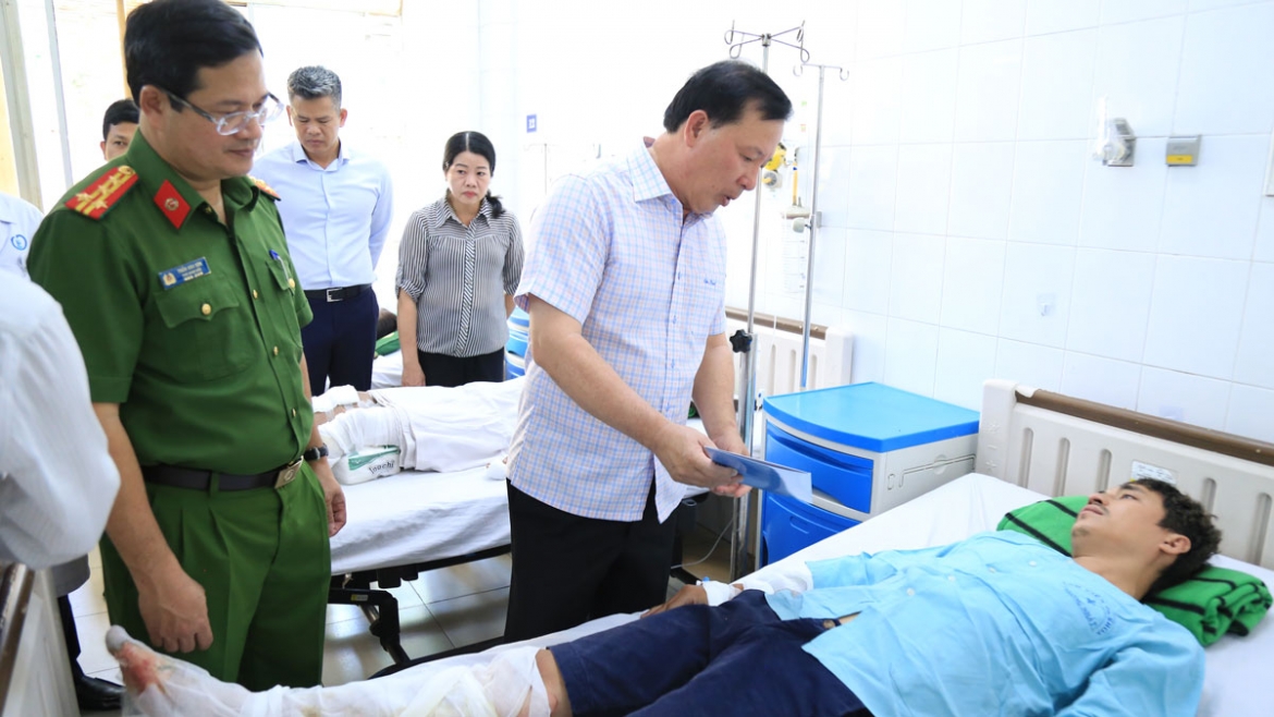 khoi to vu chay xe khach khien 7 nguoi tu vong o Dong nai hinh anh 4