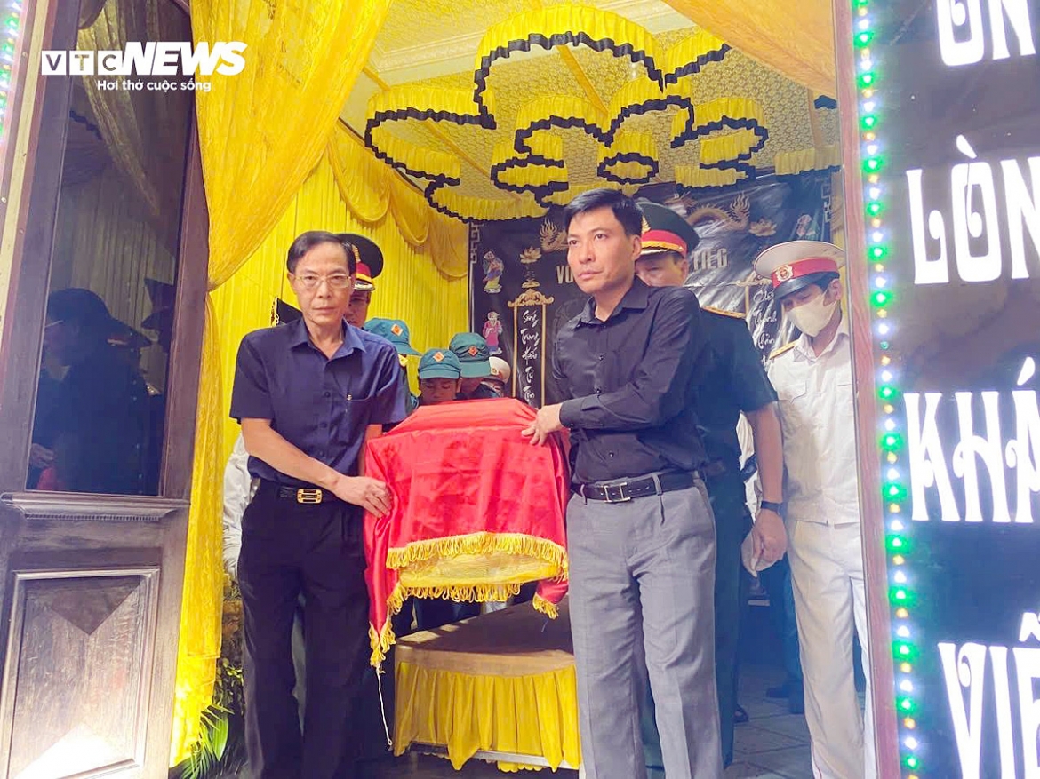 xuc dong phut tien dua nu anh hung luc luong vu trang nhan dan ngo thi tuyen hinh anh 4