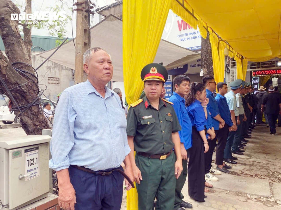 xuc dong phut tien dua nu anh hung luc luong vu trang nhan dan ngo thi tuyen hinh anh 5