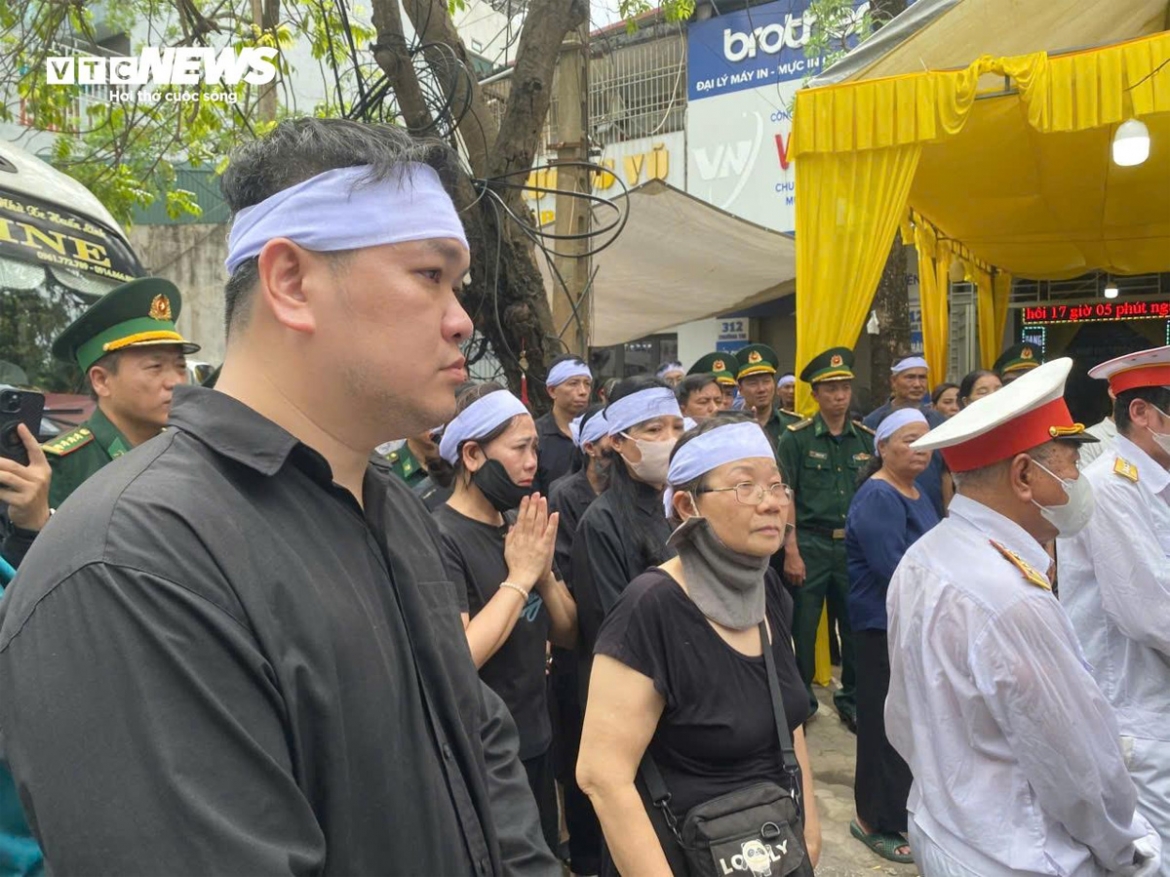 xuc dong phut tien dua nu anh hung luc luong vu trang nhan dan ngo thi tuyen hinh anh 7