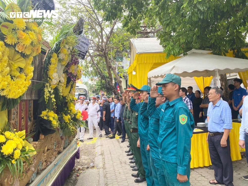 xuc dong phut tien dua nu anh hung luc luong vu trang nhan dan ngo thi tuyen hinh anh 9
