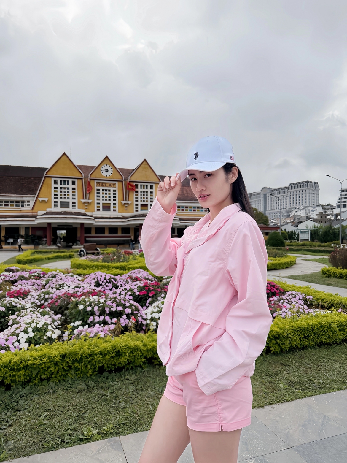 sao viet 14-7 A hau hoang thi thanh nga bi khoi to vi buon lau kim cuong hinh anh 7