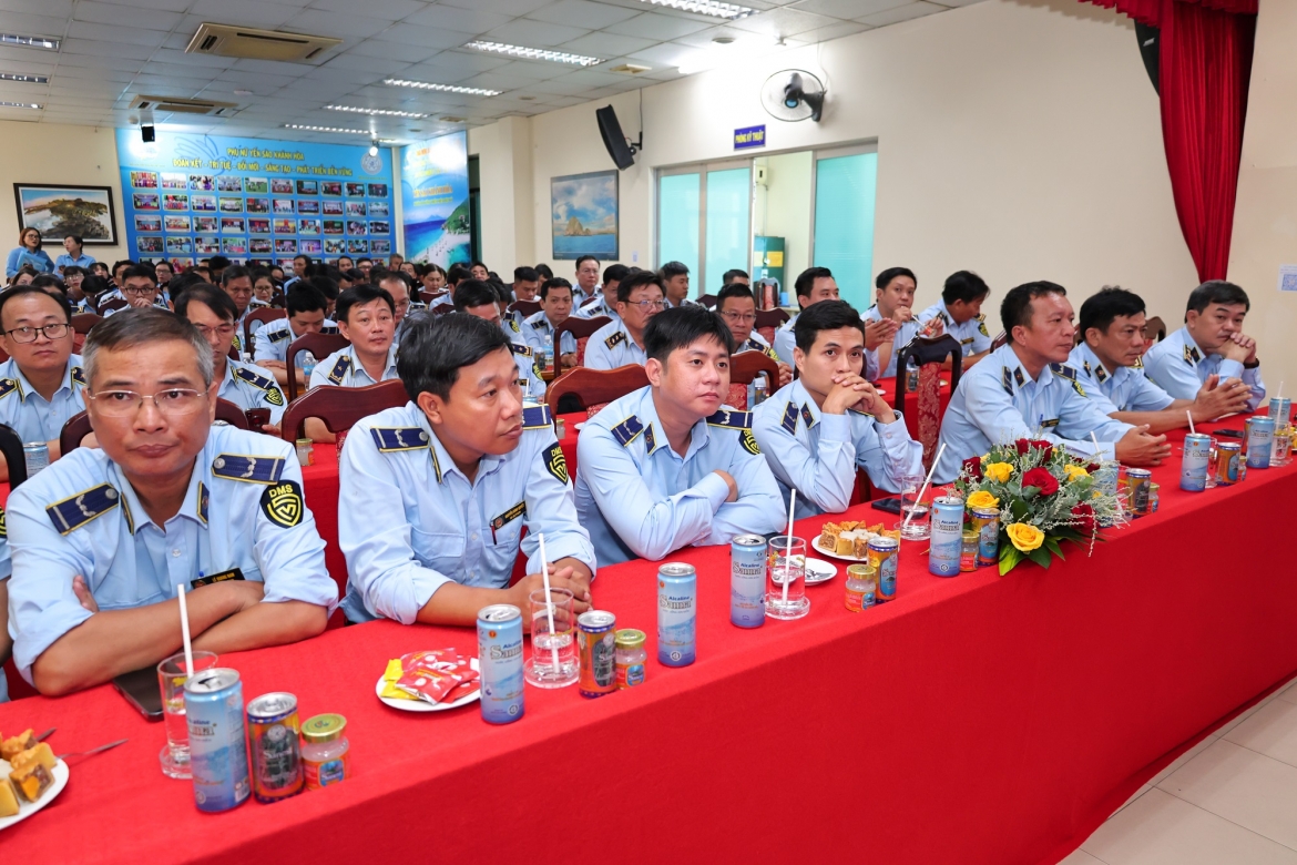 Dau tranh voi hang gia de giu thuong hieu yen sao khanh hoa hinh anh 4