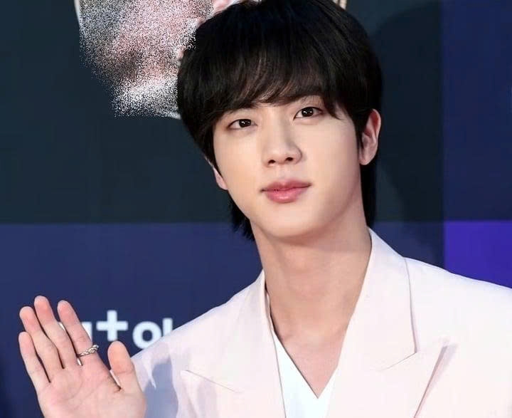 top 10 nghe si k-pop duoc tim kiem nhieu nhat tren google trong nua dau nam 2026 hinh anh 10