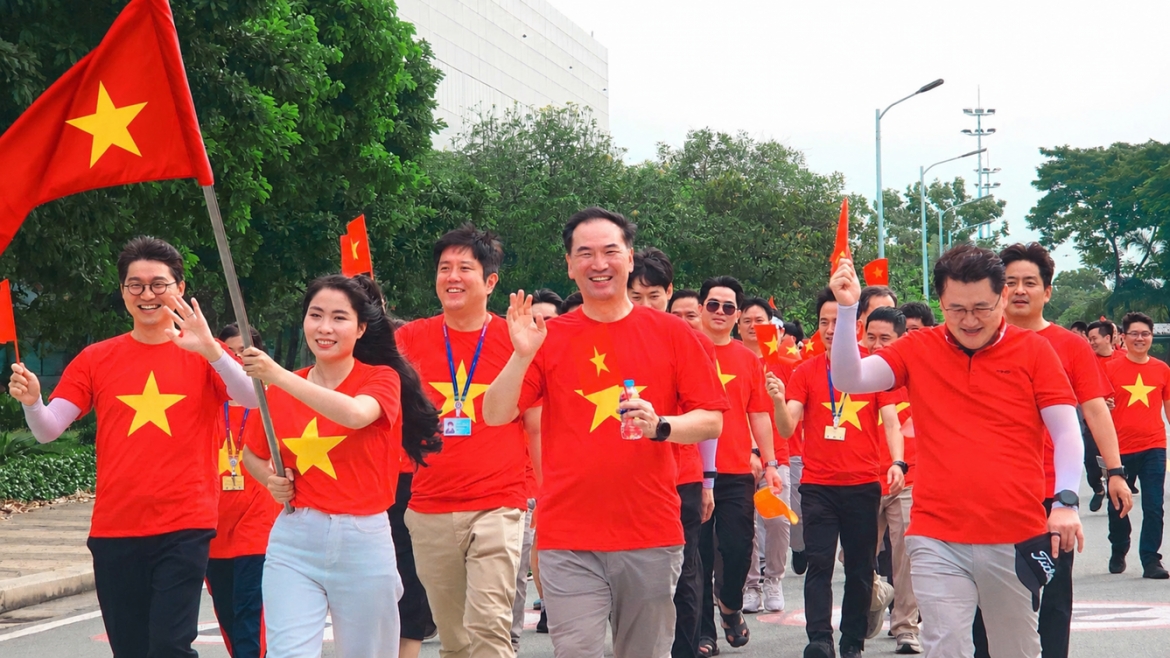 nhan vien samsung viet nam tu hao cung viet nam tien buoc nam 2026 hinh anh 1