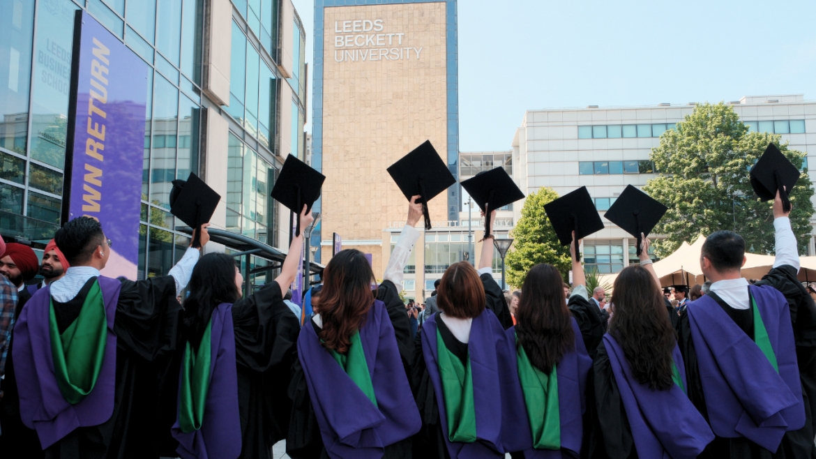 leeds beckett mba mba chuan anh quoc, hoc tai viet nam, nhan bang tai anh hinh anh 10