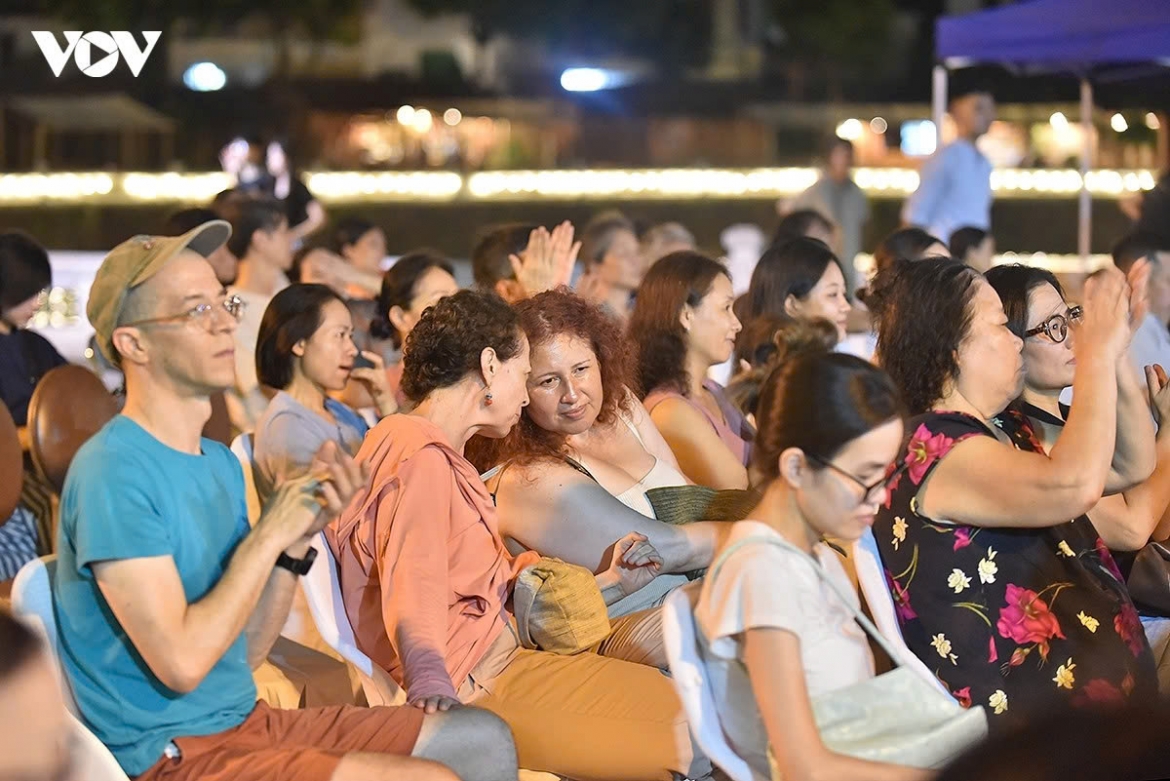 unesco-recognised quan ho heritage finds a new stage in hanoi picture 11