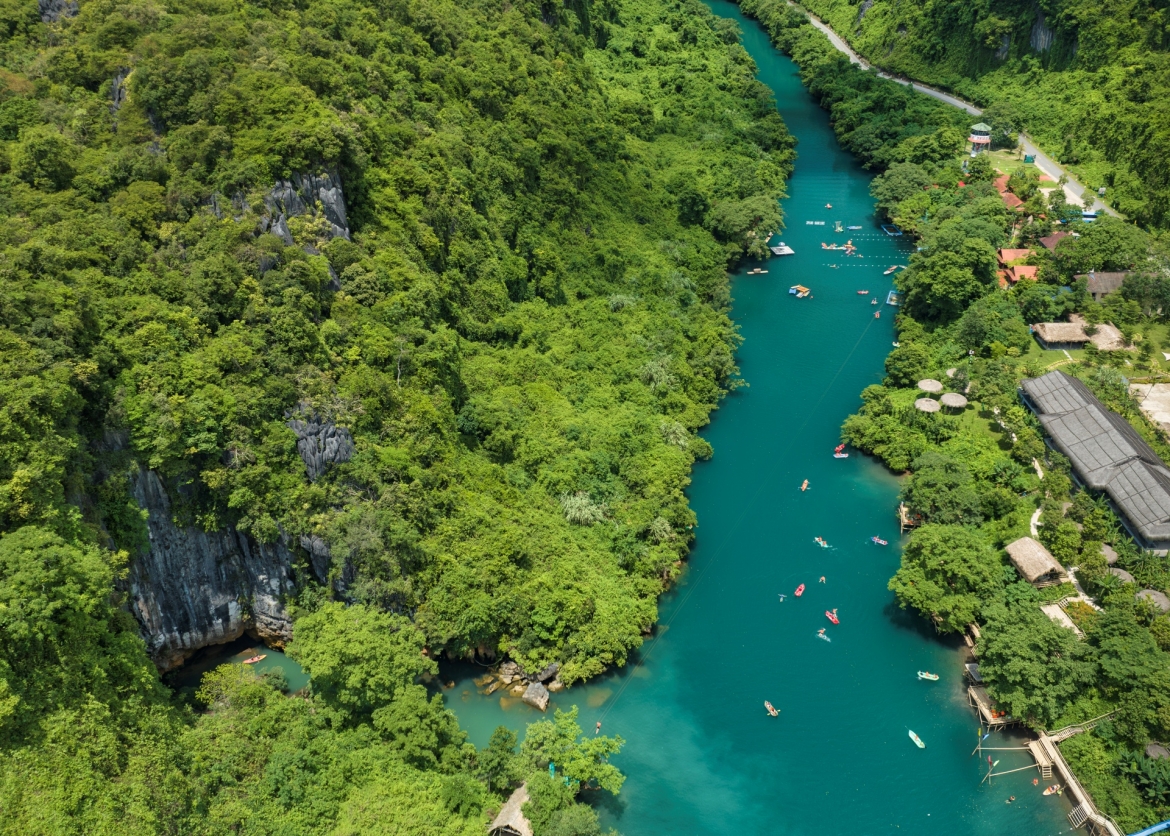cong bo khu du lich cap tinh phong nha ke bang, phat trien du lich vung bien gioi hinh anh 1