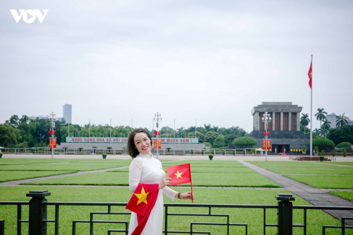 ba dinh square where historical memory inspires national pride picture 13