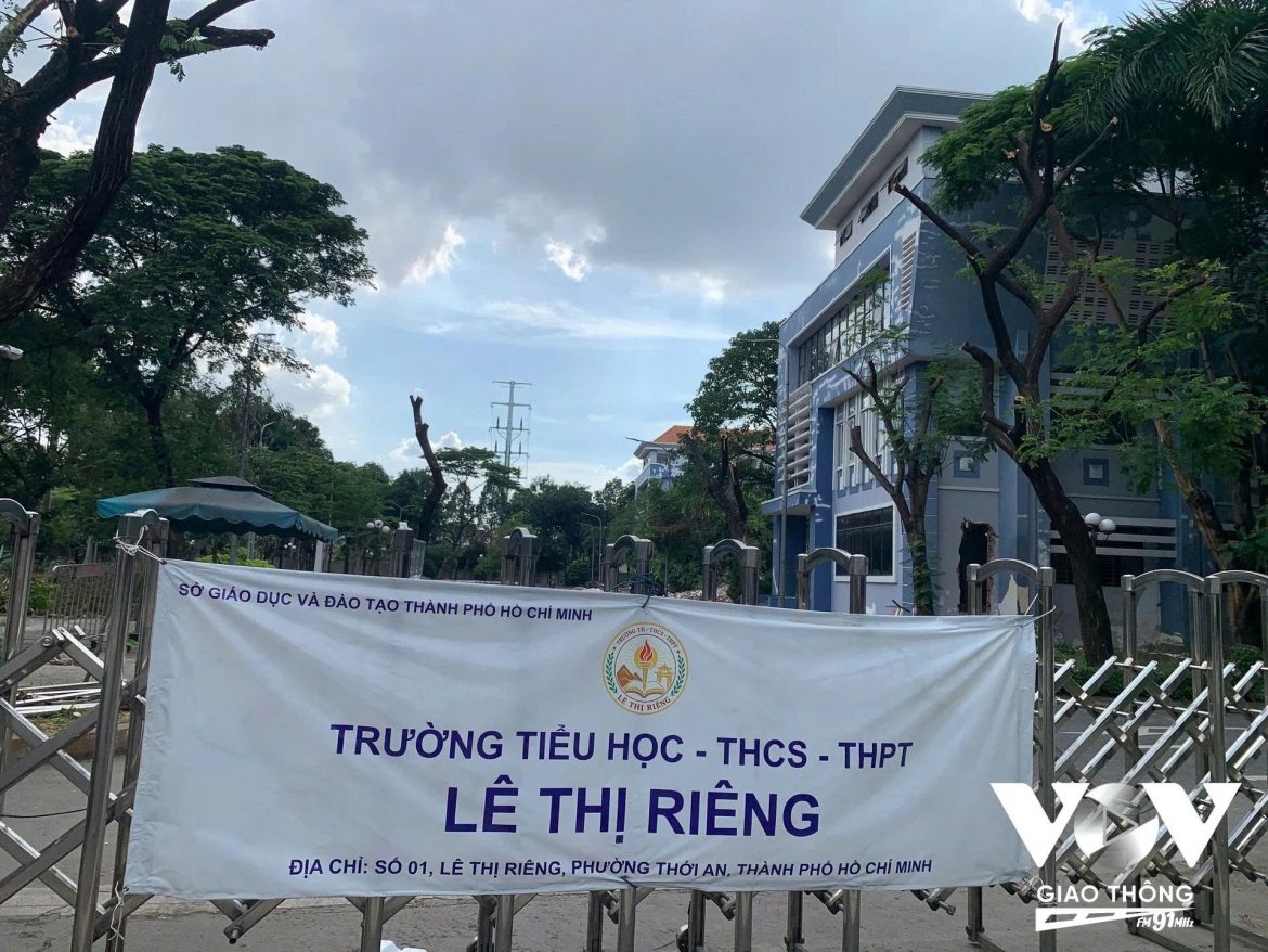 bien tru so cong doi du thanh truong hoc chay dua truoc nam hoc moi hinh anh 1