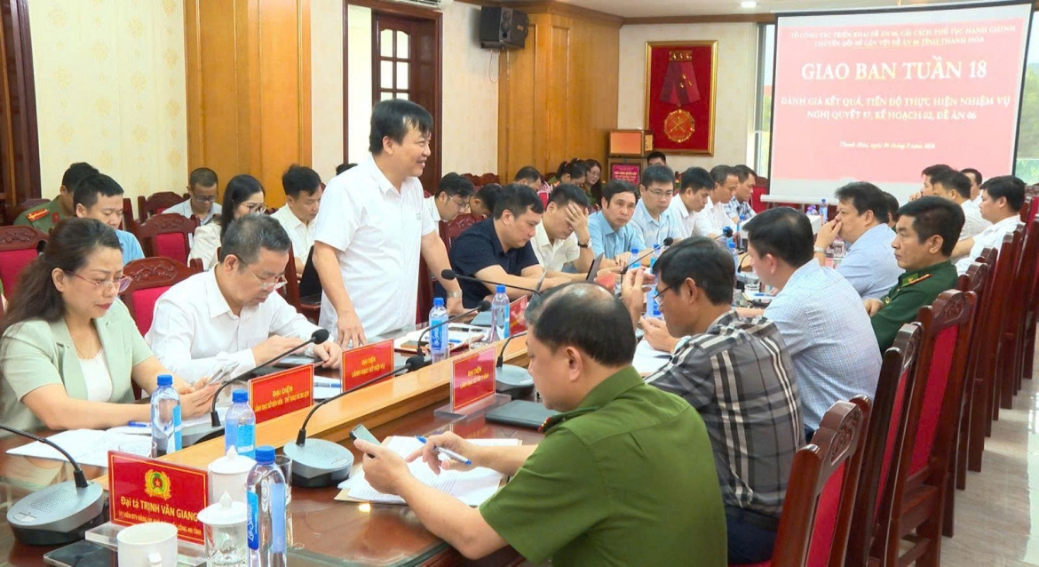 thanh hoa quyet liet go diem nghen chuyen doi so hinh anh 3