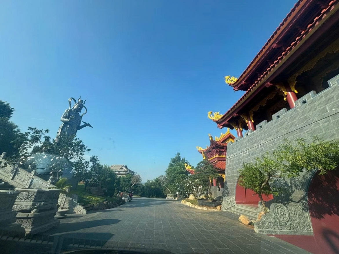 Dua nhom tre bi danh o chua bau vao trung tam bao tro de bao dam an toan hinh anh 2