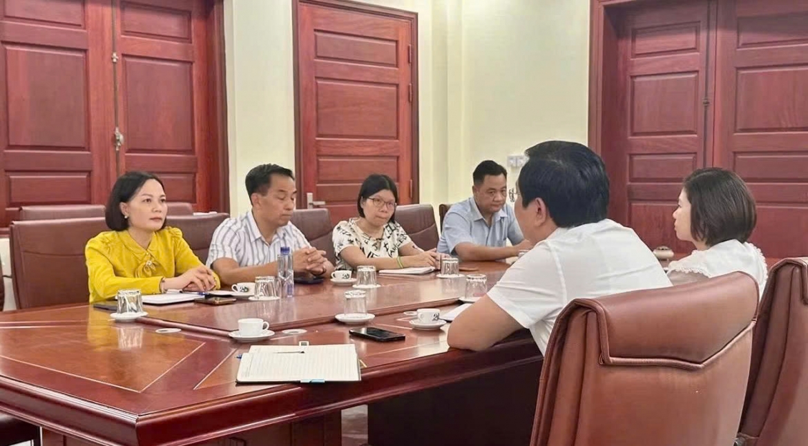 Dua nhom tre bi danh o chua bau vao trung tam bao tro de bao dam an toan hinh anh 3