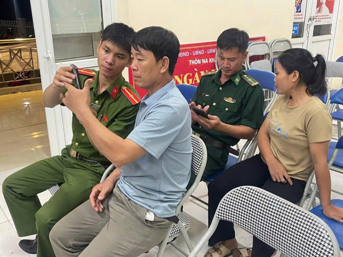Dua chuyen doi so den tung ho dan vung bien muong lat hinh anh 3