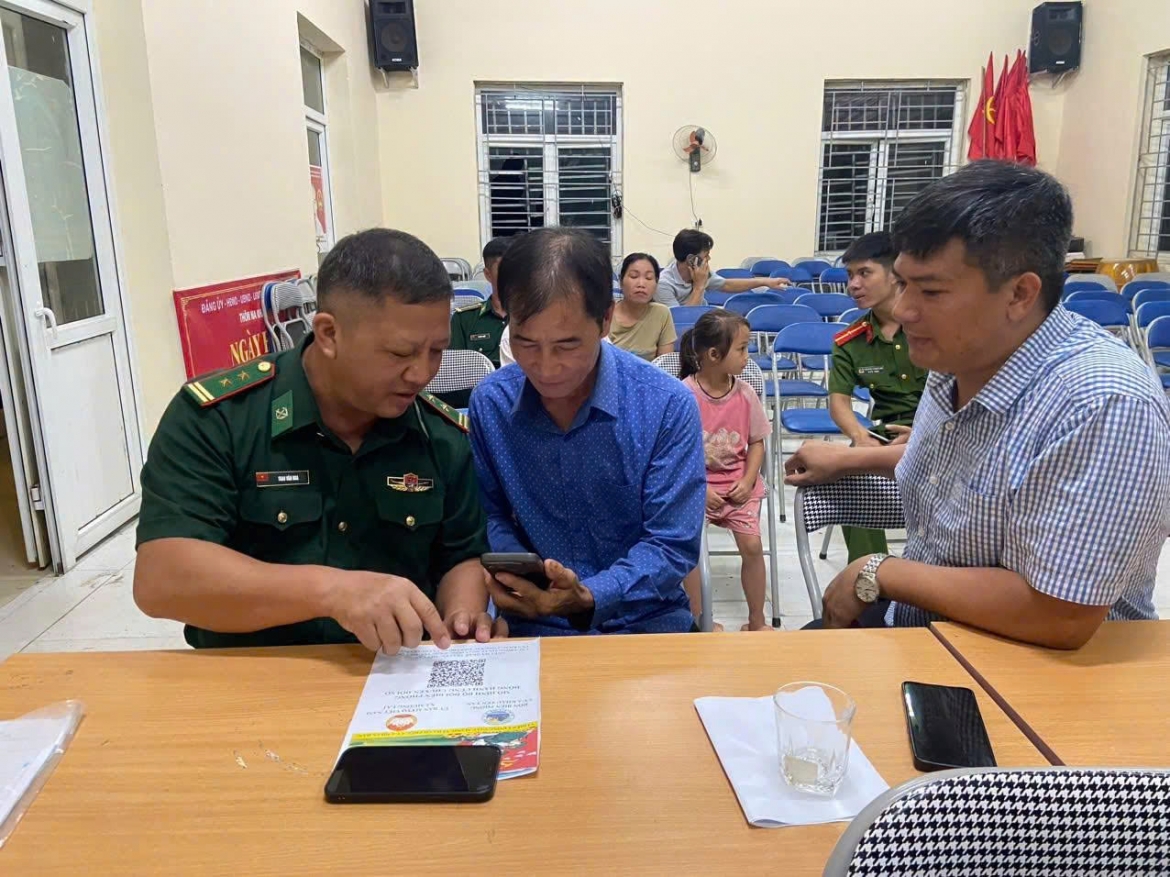 Dua chuyen doi so den tung ho dan vung bien muong lat hinh anh 6