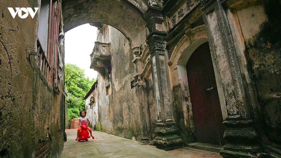 a 500-year-old village amid hanoi s rush into modernity picture 2