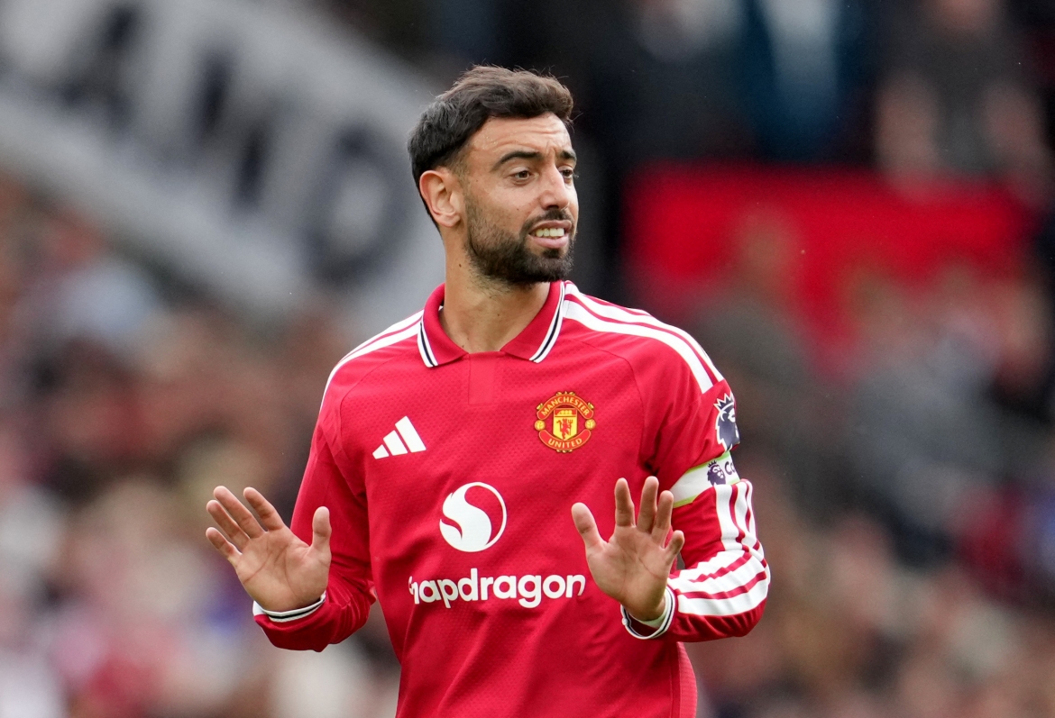 bruno fernandes lap hat-trick, mu thang nguoc ipswich day kich tinh hinh anh 11