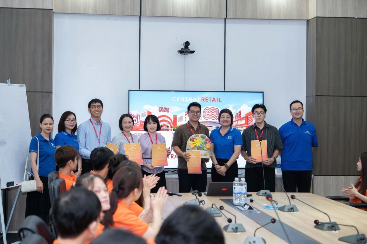tao giang duong thuc te cho sinh vien fpt polytechnic cham nghe that hinh anh 2