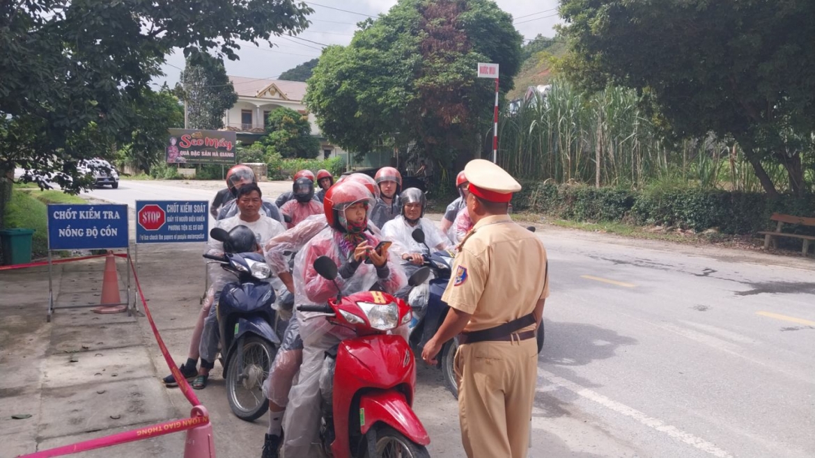 tuyen quang tang cuong dam bao ttatgt phat trien du lich hinh anh 1