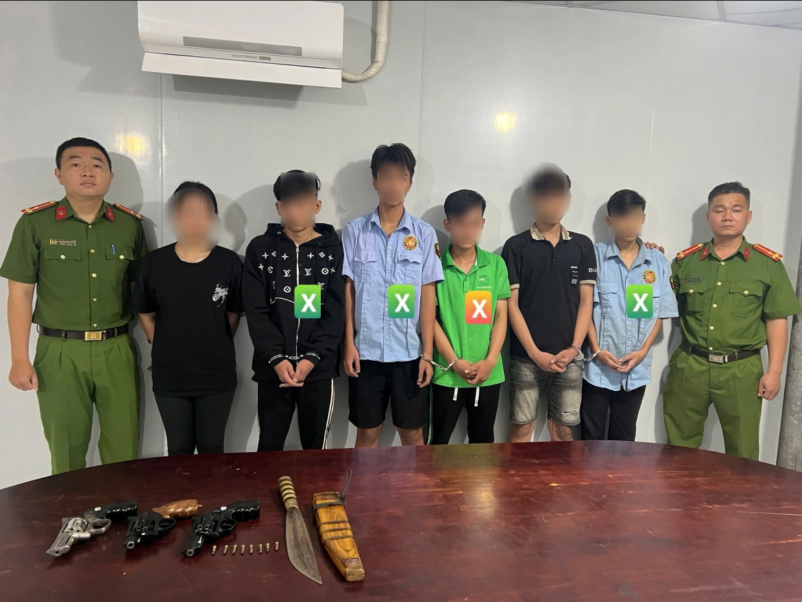 2 nhom thanh thieu nien dung sung giai quyet mau thuan tren mang hinh anh 1