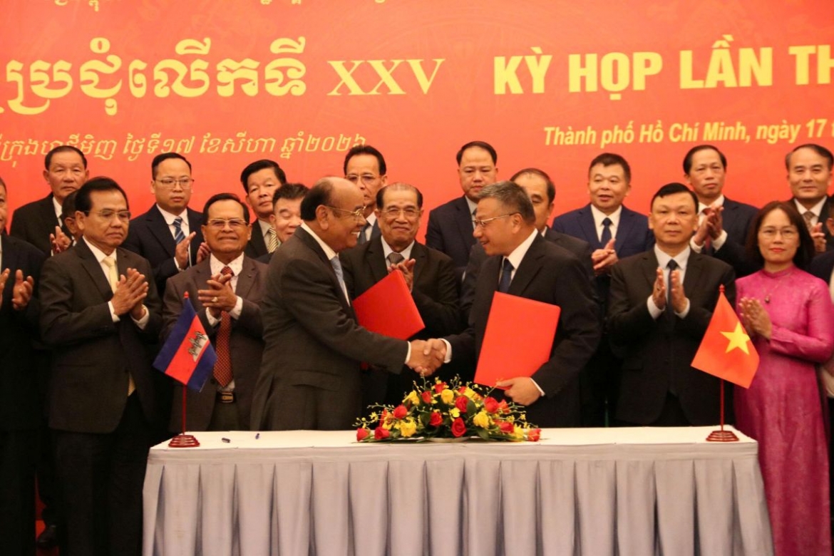 viet nam - campuchia tiep tuc phoi hop tim kiem, quy tap hai cot liet si hinh anh 5