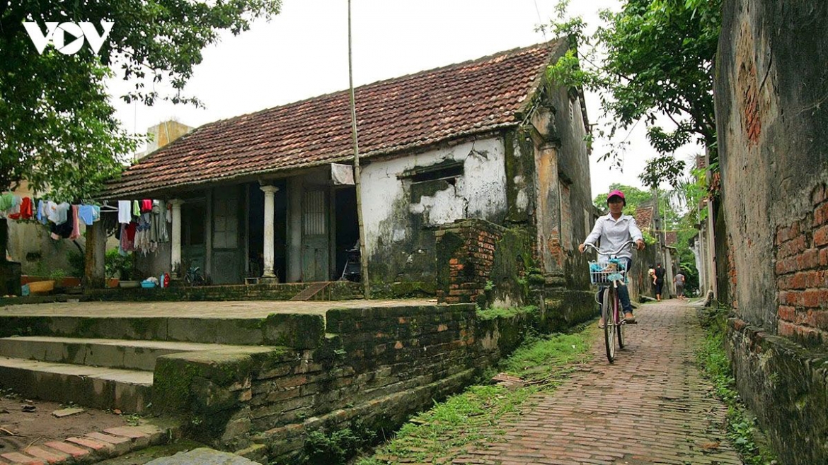 a 500-year-old village amid hanoi s rush into modernity picture 5