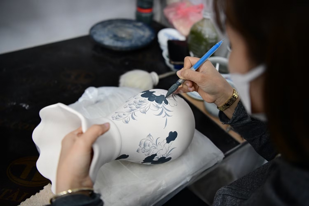 Về Kim Lan khám phá làng gốm cổ ven sông Hồng