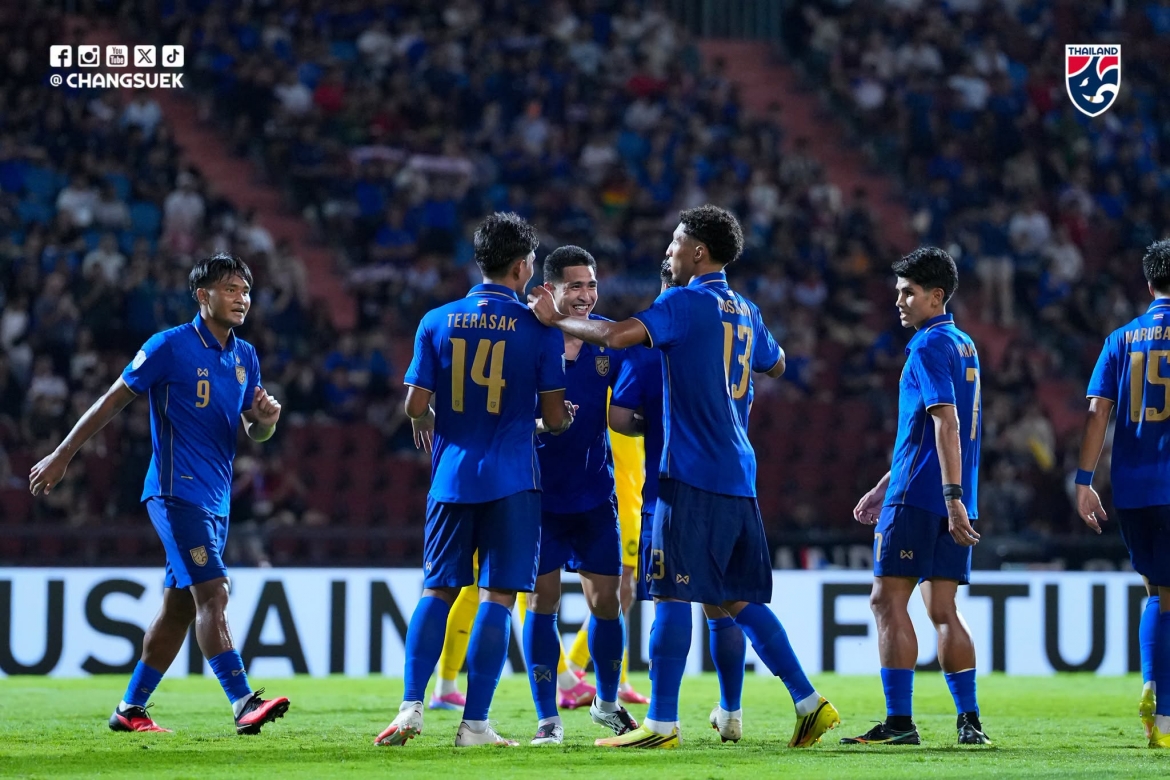 ket qua asean cup 2026 hom nay 1 8 thai lan thang thuyet phuc malaysia hinh anh 1