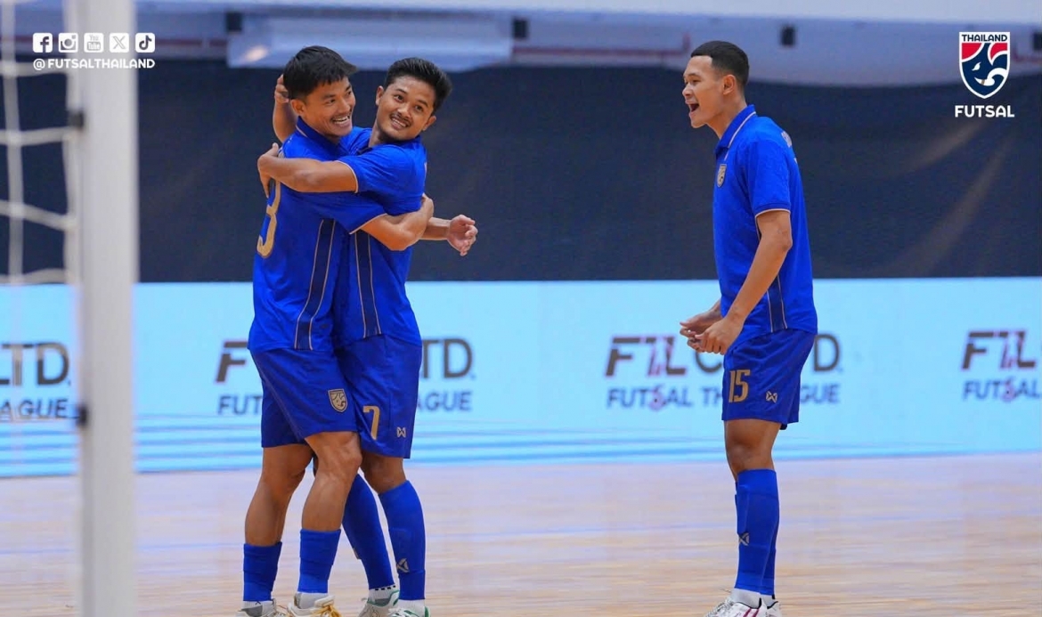 trUc tiEp Dt futsal viet nam 0-3 Dt futsal thai lan xa ngang vo tinh hinh anh 1