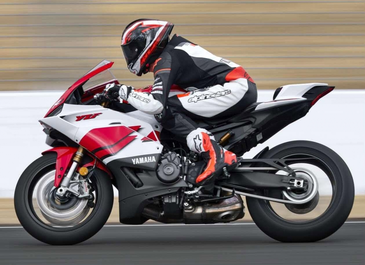 yamaha yzf-r9 he lo ngay ra mat suc manh 119 ma luc, gia du kien 480 trieu dong hinh anh 4
